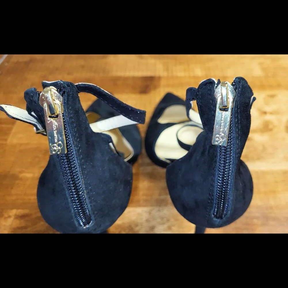 USED Women's Jessica Simpson Wynnley Black Lux Suede Strappy Stiletto Heels 8.5M - Picture 14 of 16